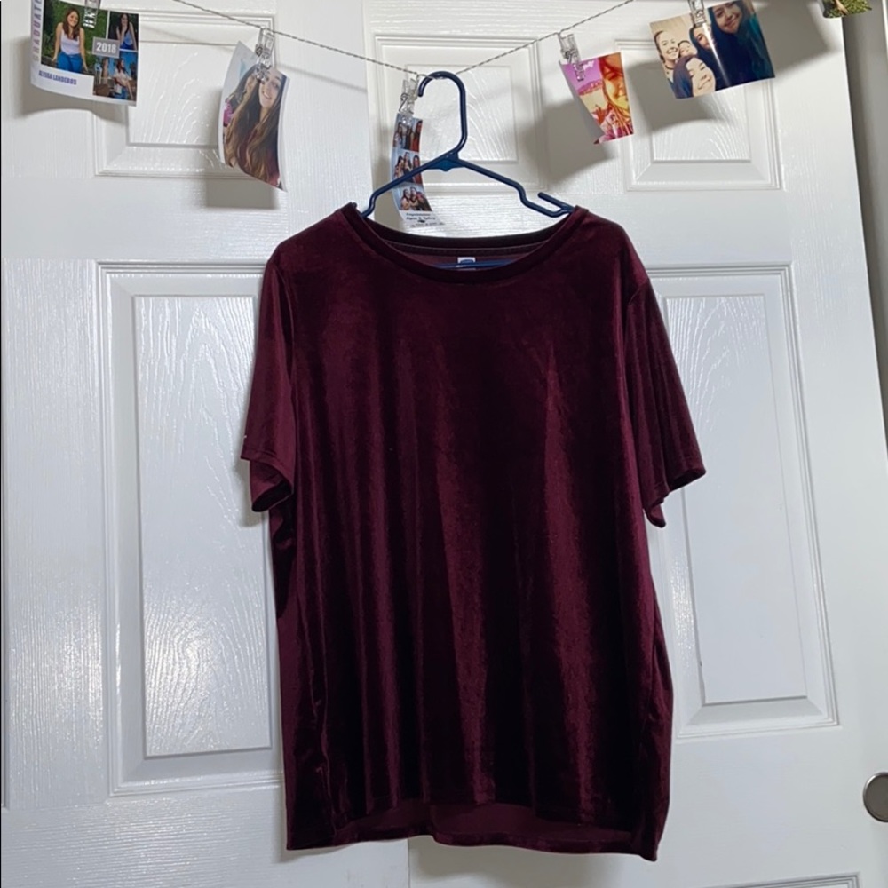 XL Velvet Old Mavy T-Shirt